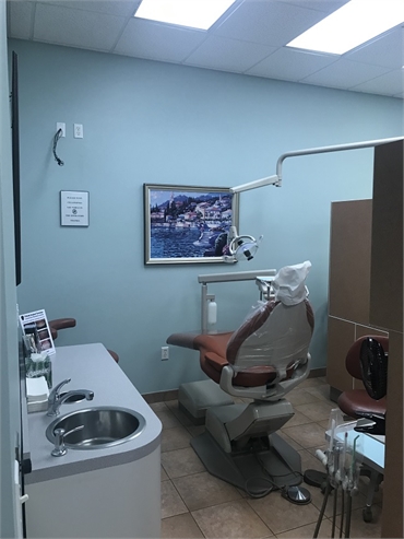 Dental chair in the operatory at Palm Beach Gardens dentist Everlasting Smiles William Ma DMD