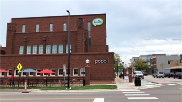 Popoli Restaurant at 8 minutes drive to the south of Cedar Rapids dentist River Ridge Dental