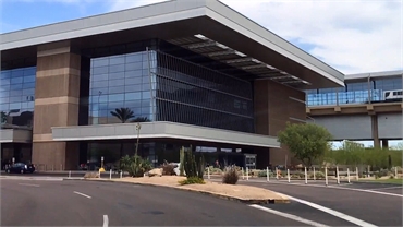 Phoenix Sky Harbor International Airport at 13 minutes drive to the south of Phoenix dentist Desert 