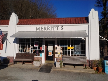 Merritt's Grill at 9 minutes drive to the north of Chapel Hill dentist Everbright Dental