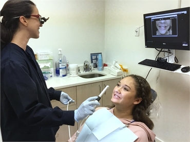 Teeth whitening treatment at Naples dentist Matonti Dental