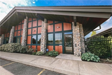 Exterior view Spokane Valley dentist Cascade Dental Care - Valley office building