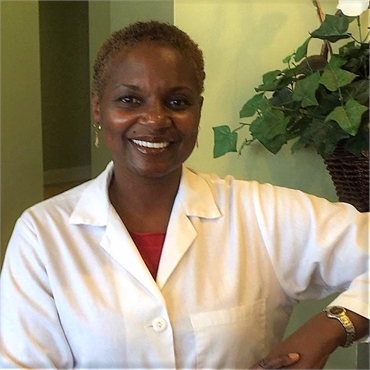 Hamilton Bermuda dentist Dr. Jewel Landy of ReNew Dental Care