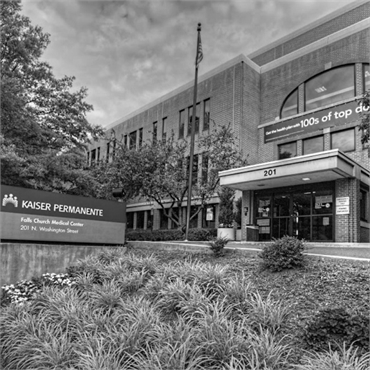 Falls Church Medical Center  Kaiser Permanente few paces to the west of Falls Church dentist Comfort