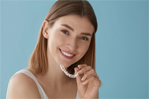 correct your misaligned smile with teeth aligners