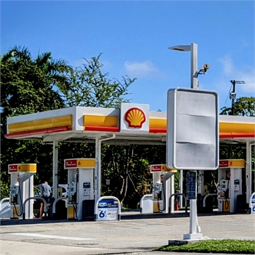 Shell gas station on  8033 S Dixie Hwy at 5 minutes drive to the southeast of Miami dentist Flossy S
