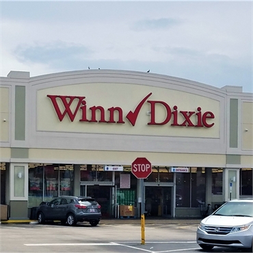 Winn Dixie on SW 72nd St at just 4 minutes drive to the north of Miami dentist Flossy Smiles Gio Gon