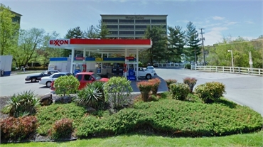 Exxon 1107 N Northshore Dr at 2 minutes drive to the north of Knoxville dentist Robert M Kelso DDS