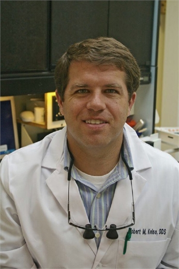 Knoxville dentist Dr. Robert Kelso