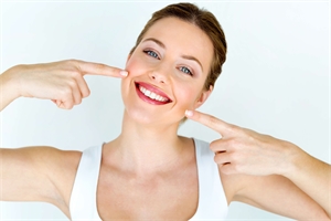 6 Teeth Whitening Procedures That Are Proven Safe And Effective