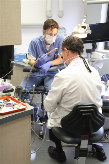 Dental implant procedure at Great dentist Passes Dental Care