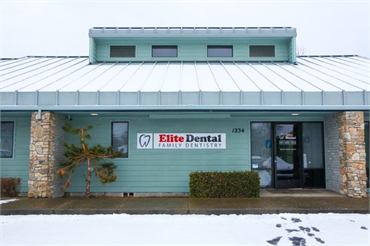 Storefront at Medford dentist Elite Dental