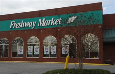 Freshway Market Social Circle at 13 minutes drive to the southeast of Georgia Dental Studio Jersey G