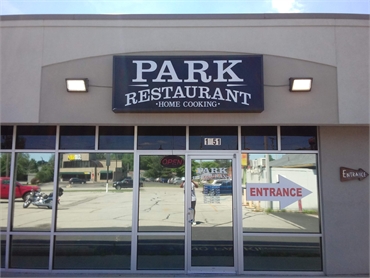 Park Restaurant at 2 minutes drive to the north of New Castle Parkview Family Dentistry