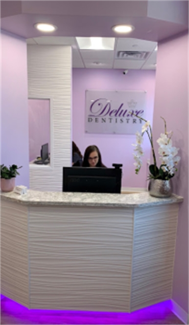 Deluxe Dentistry-General-Emergency-Cosmetic-Implant-Sedation-Dentists