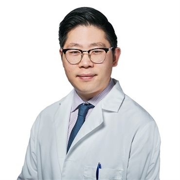 Renton Invisalign expert Dr Hu Yuchen DMD at Hu Smiles in Renton