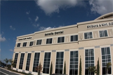 Sideview of the building that houses Estrella Dental Chula Vista