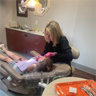 Pediatric patients feel comfortable at Bryant dentist Ouellette Family Dentistry
