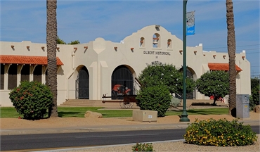 HD SOUTH - Home of the Gilbert Museum at 5 minutes drive to the south of Gilbert all on 4 Sonoran Vi