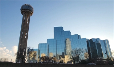 Reunion Tower Tour at 16 minutes drive to the north of Dallas dentist Lynn Dental Care
