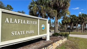 Alafia  River State Park at 32 minutes drive to the southeast of Riverview dentist Smile 360 Implant