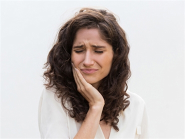 5 Tips to Ease Tooth Abscess Pain Until You Can Get to a Dentist