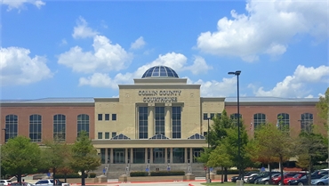Collin County Courthouse at 12 minutes to the north of Starlite Dental