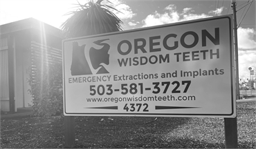 Outdoor signboard for Salem dentist Oregon Wisdom Teeth