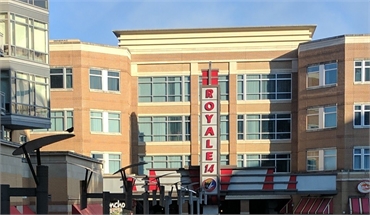 Regal Hyattsville Royale at 6 minues drive to the east of Centro Dental Las Americas
