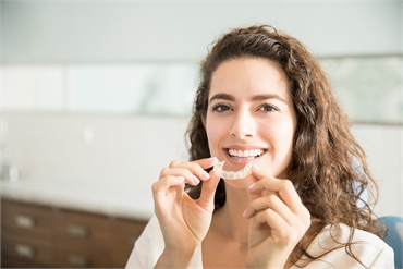 How Invisalign Can Improve Your Oral Health
