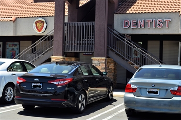 Building exterior view Lake Forest dentist Pankaj R. Narkhede DDS MDS Honored Fellow AAID