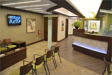 Waiting area and front desk at Oshawa dentist Dr. Gold's Source Dental