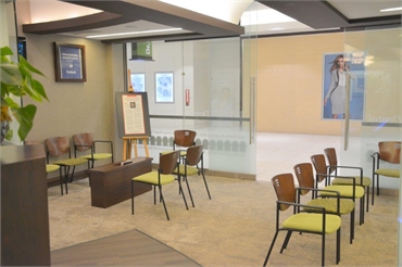 Waiting area at Oshawa dentist Dr. Gold's Source Dental