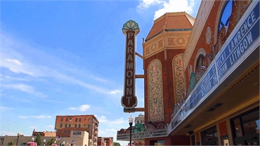 Paramount Theatre at 9 minutes drive to the east of Aurora IL dentist Smiles of Aurora