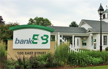 Easthampton Savings Bank bankESB a few paces to the south of River Valley Dental