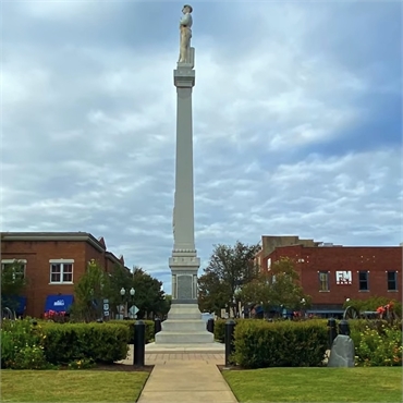 Confederate Monument at Williamson County Courthouse 8 minutes to the west of Dental Bliss Franklin