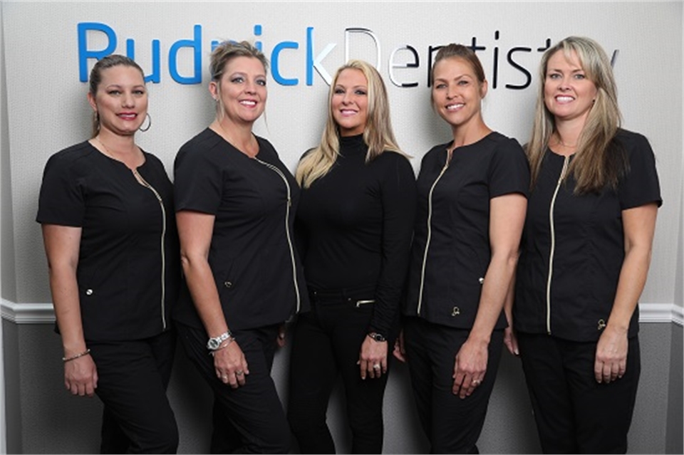 Warm and friendly dental staff at Palm Beach Gardens FL dentist Andrew Rudnick DMD