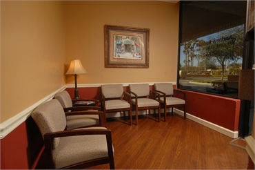 Waiting area at Palm Beach Gardens FL dentist Andrew Rudnick DMD