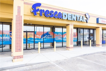 Exterior view Dallas dentist Fresca Dental