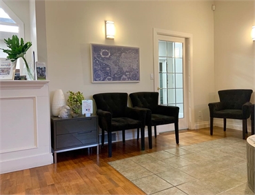 Well lit and spacious waiting area at Kelowna Dental Centre