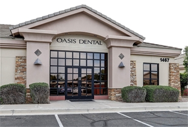 Storefront view Oasis Family Dentistry