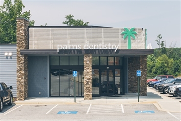 Front view of Simpsonville dentist Palms Dentistry