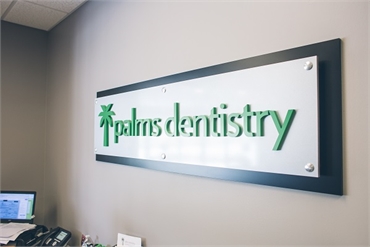 Palms Dentistry Signage