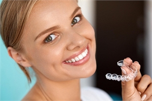 Why Invisalign is the superior choice for teeth straightening