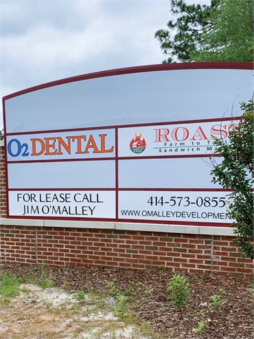 Signboard for O2 Dental Group of Southern Pines