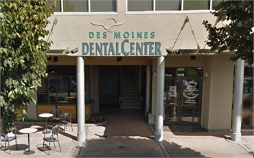 main entrance to Des Moines Dental Center WA 98198