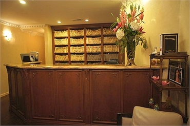 Front desk at Dr. Rozenberg's dentistry in NY